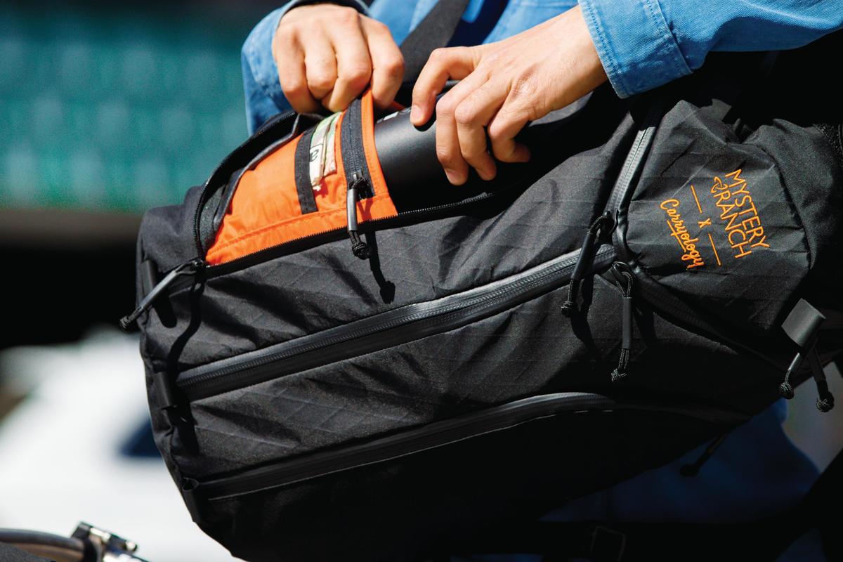 Carryology Assault Pack MYSTERY RANCH Backpacks